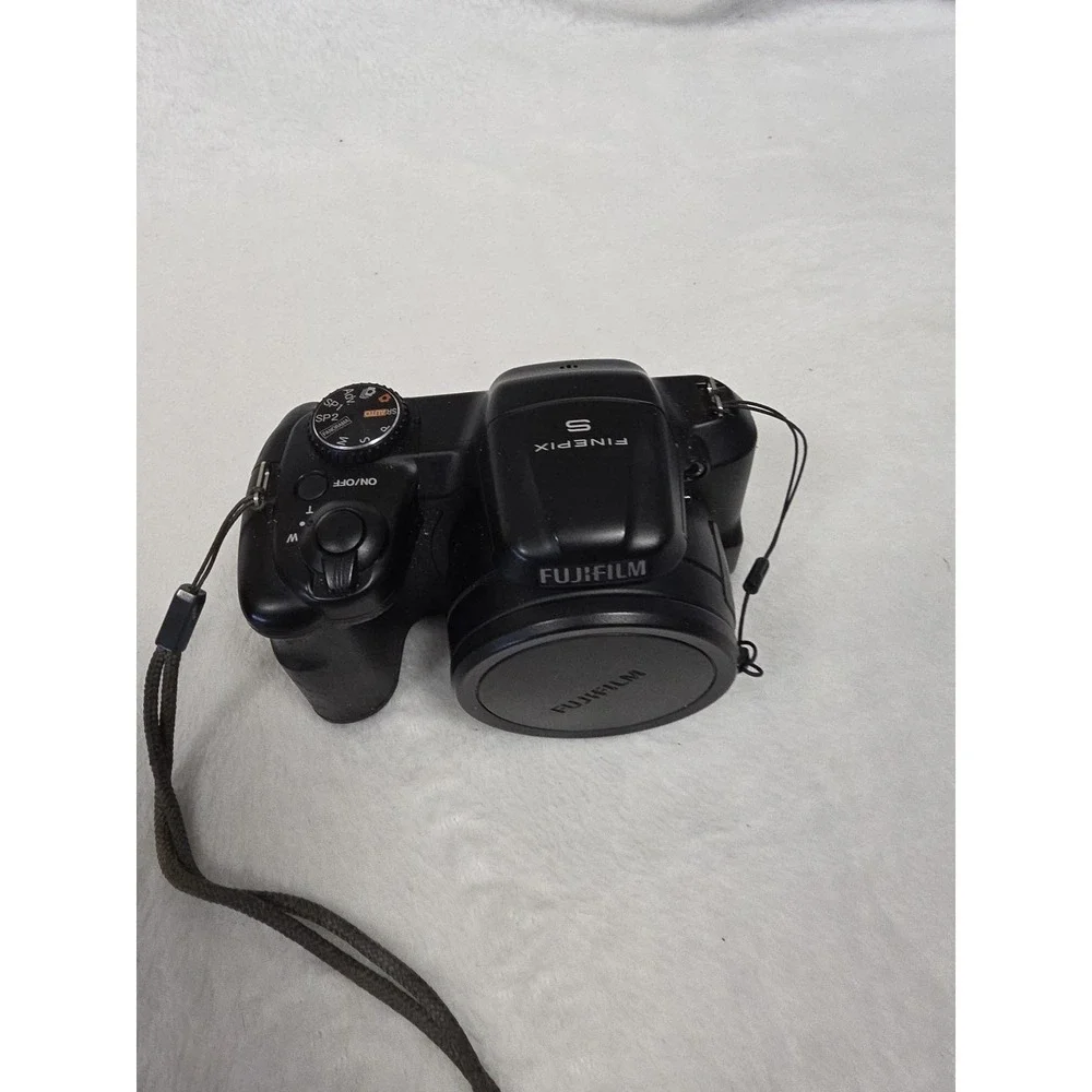 FujiFilm FinePix S8650 16MP 36x Zoom SLR Style Bridge Camera For Parts / Repair